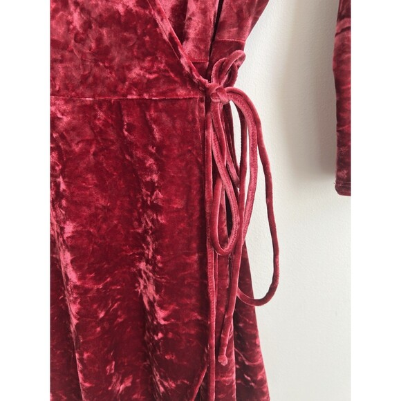 Lulus Wine Red Crushed Velvet Wrap Dress 3/4 Sleeve Side Tie Size M - Picture 9 of 14